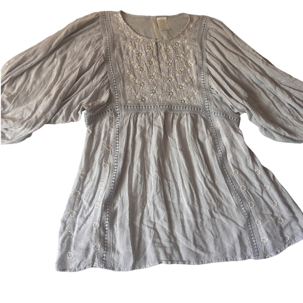Forgotten Grace Blouse Womens Small‎ Gray Embroidered Crochet Swiss Dot Boho Top